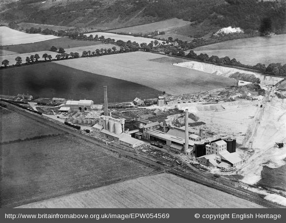 Chinnor cement plant 1937